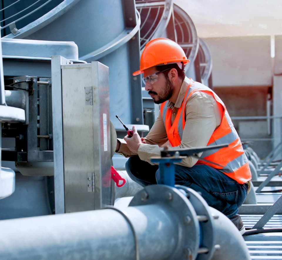 Industrial Chiller Plant and Cooling Towers